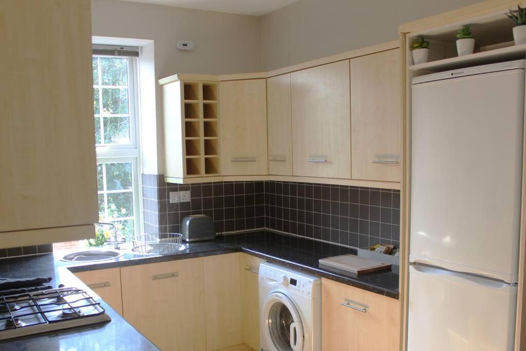 City Centre Riverside Apartment Winchester Exterior photo